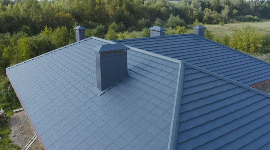 Professional gutter cleaning in Bondsville, MA